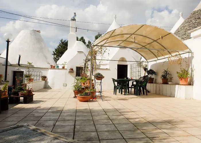 Trullo Chiari Di Bosco * Martina Franca