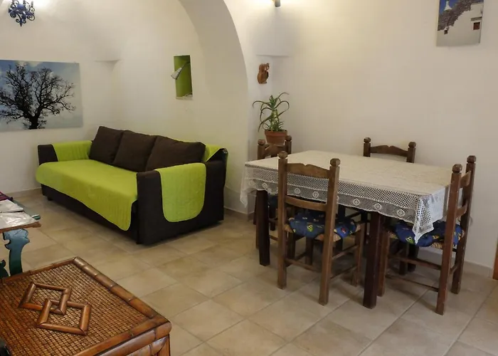 Trullo Chiari Di Bosco