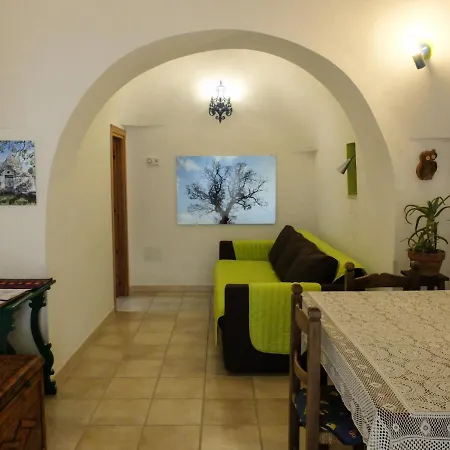 Trullo Chiari Di Bosco